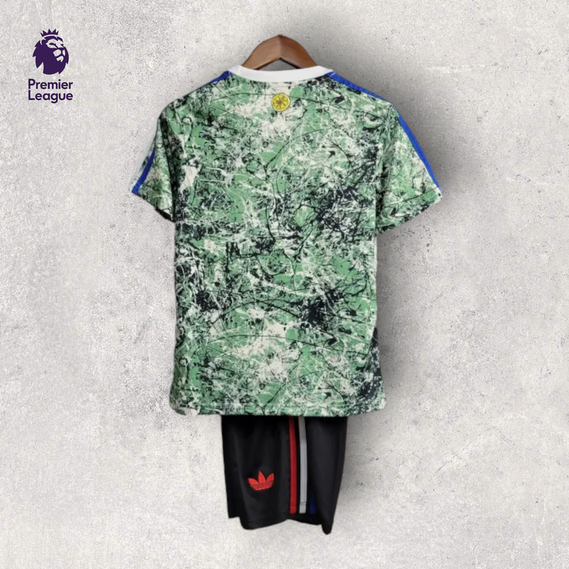 Kit Infantil Manchester United - Temporada 2023/24 - Edição Especial "Stone Roses"