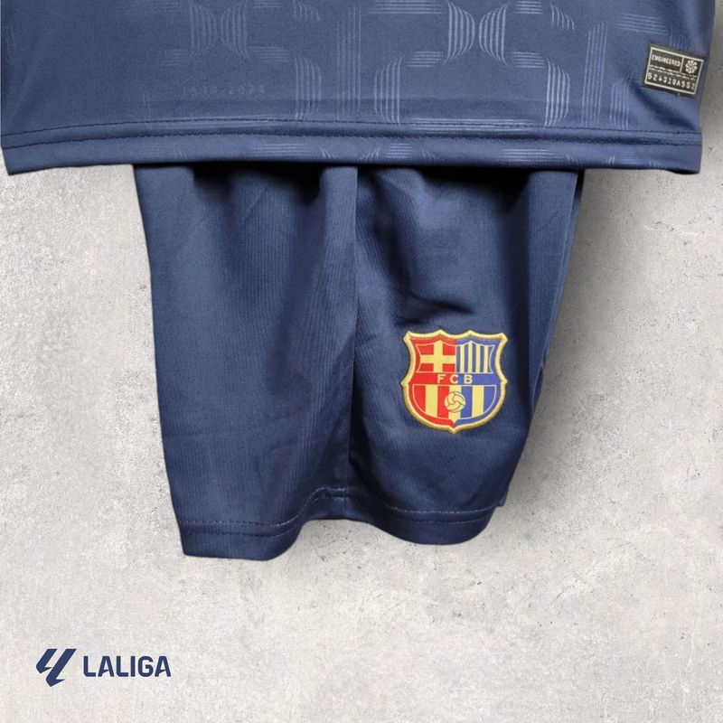 Kit Infantil Barcelona - Temporada 2024/25 - Uniforme Pré-Jogo I