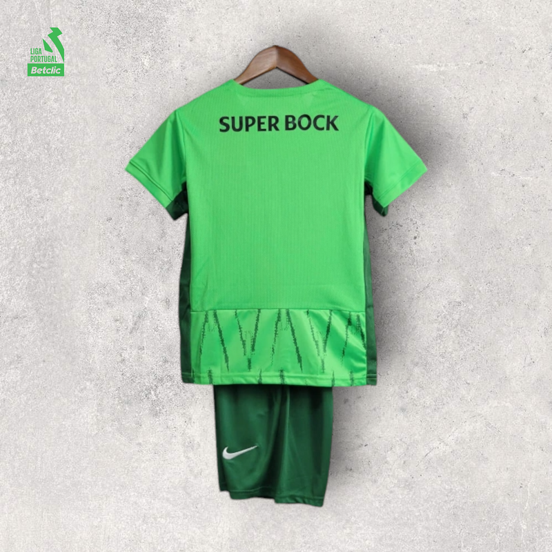 Kit Infantil Sporting CP - Temporada 2024/25 - Edição Especial "Verve"