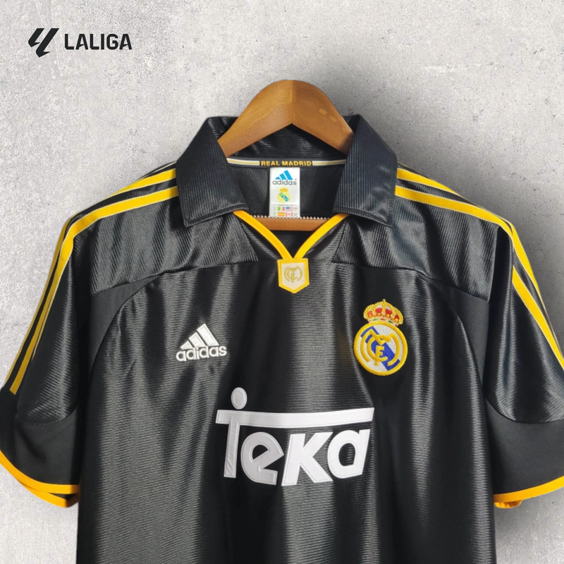 Retrô Real Madrid - Temporada 1999/01 - Away