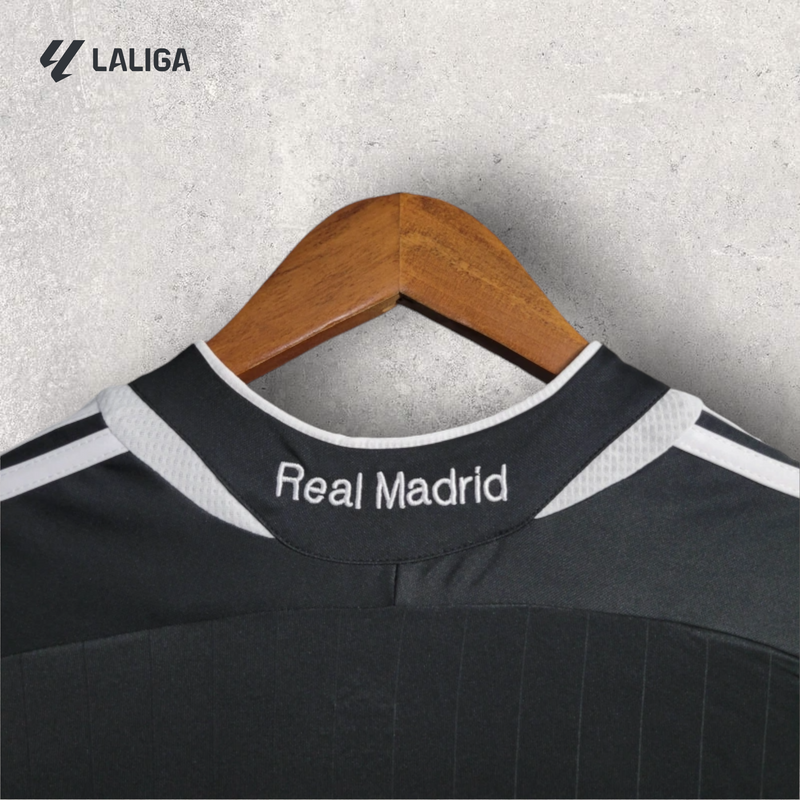 Retrô Manga Longa Real Madrid - Temporada 2006/07 - Uniforme III