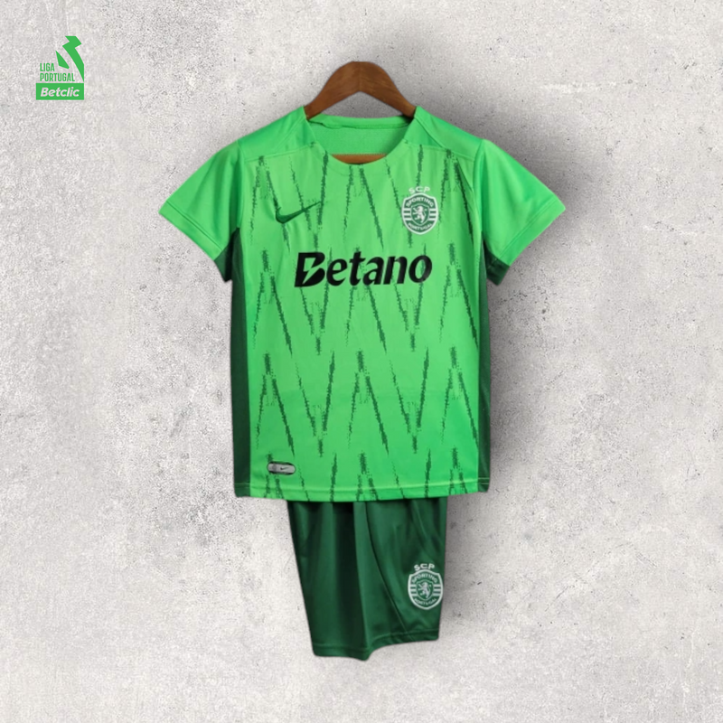 Kit Infantil Sporting CP - Temporada 2024/25 - Edição Especial "Verve"