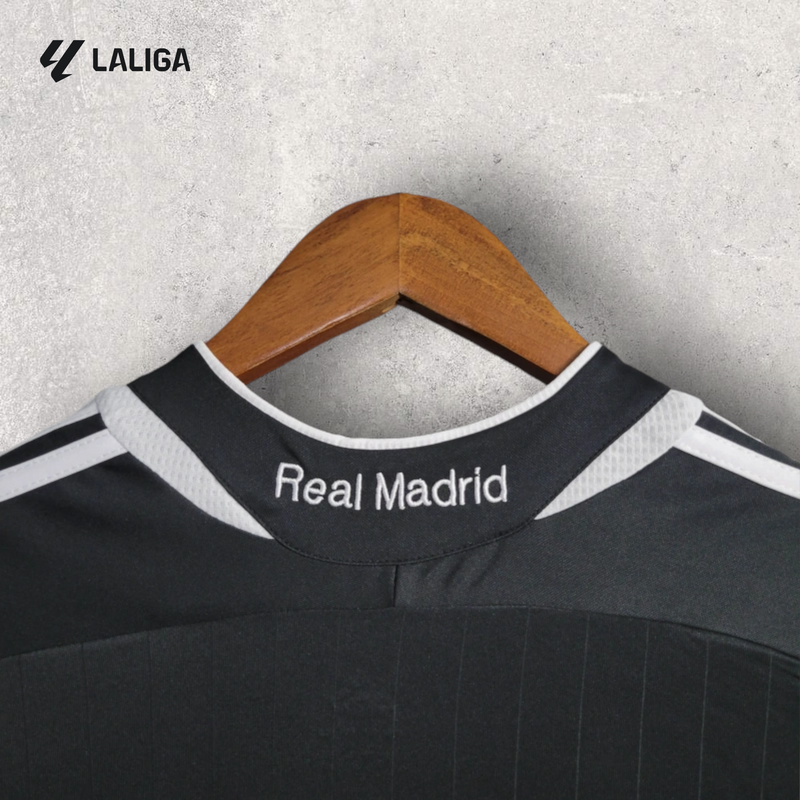 Retrô Real Madrid - Temporada 2006/07 - Uniforme III