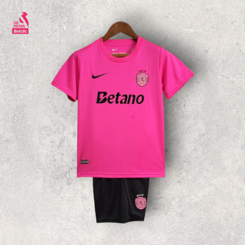 Kit Infantil Sporting CP - Temporada 2024/25 - Edição Especial "Outubro Rosa"