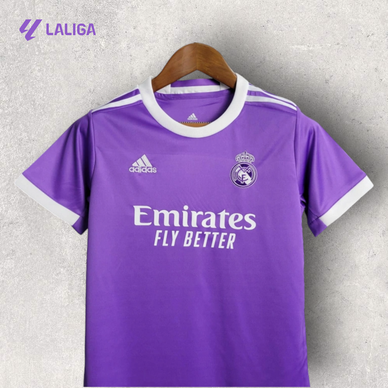 Kit Infantil Retrô Real Madrid - Temporada 2017/18 - Away