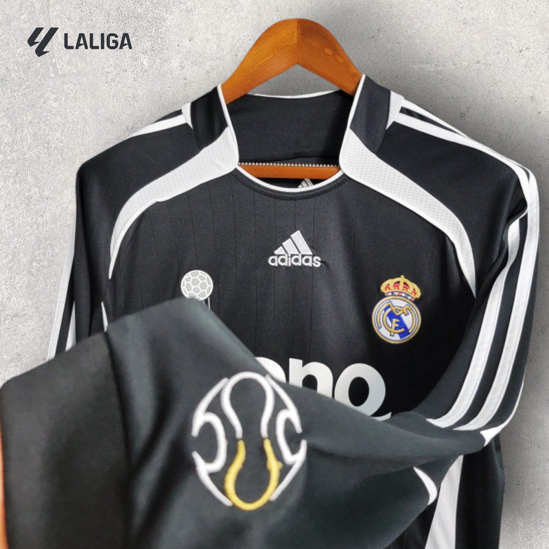 Retrô Manga Longa Real Madrid - Temporada 2006/07 - Uniforme III